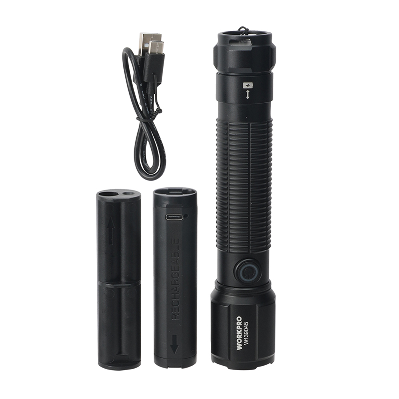 充电式可调焦手电筒 1000LM